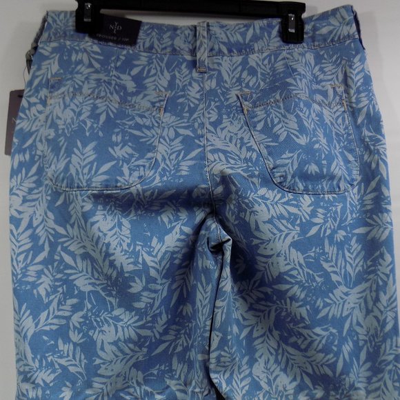 NYDJ - Claire Trouser Palace Leaves Print Size 10P NWT TORN LEG BOTTOM READ! - Picture 6 of 13